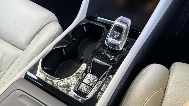 Volvo Xc40 2.0 B4P Inscription Pro 5dr Auto [7 speed] Petrol Estate